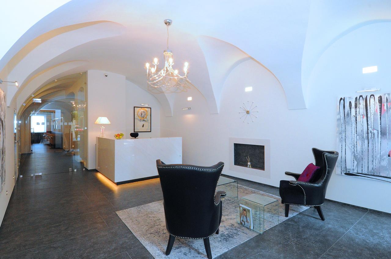 Hotel Kramer Opava Buitenkant foto