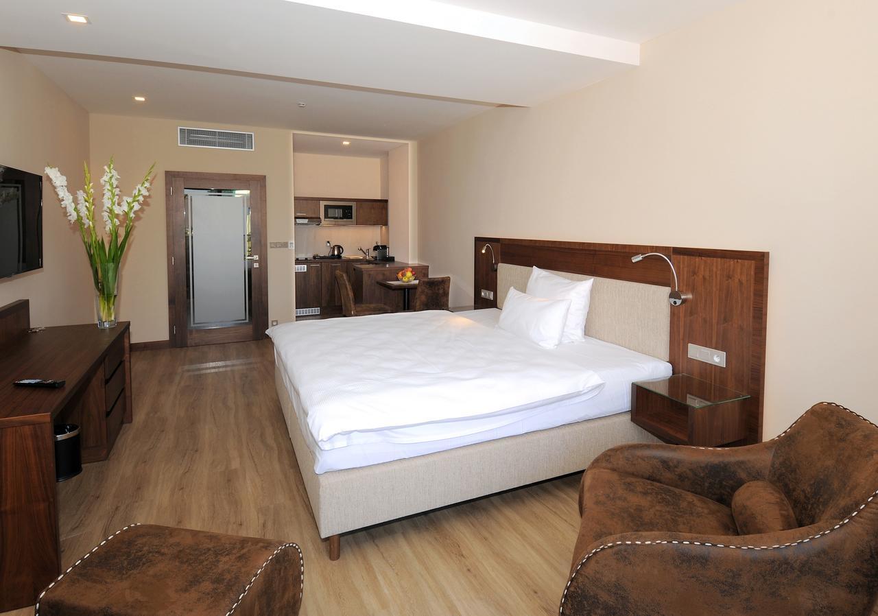 Hotel Kramer Opava Buitenkant foto